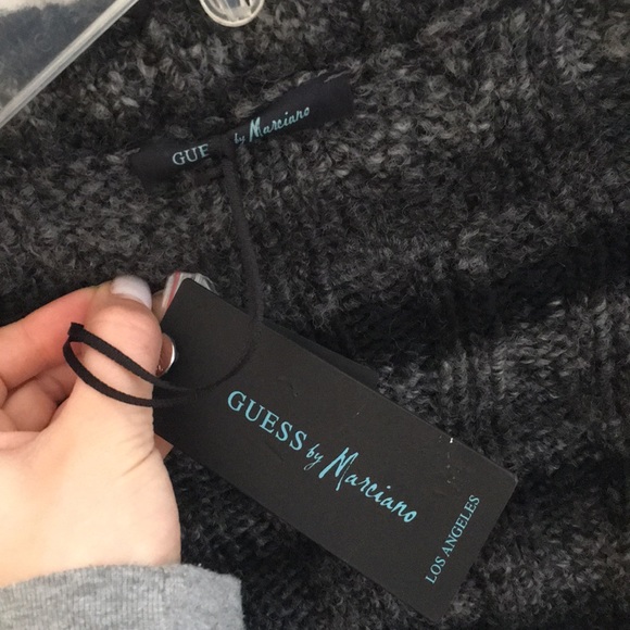 GUESS by Marciano Poncho - Picture 5 of 7